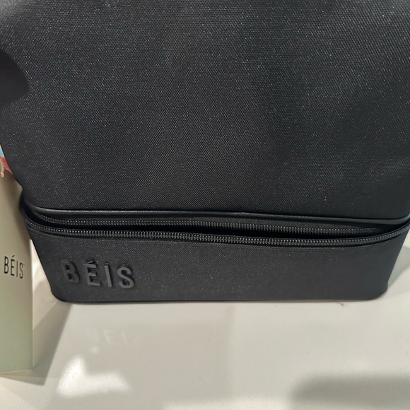 BEIS Black Toiletry Bag for Men - Picture 4 of 4